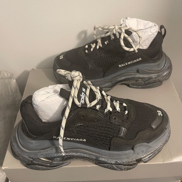 Balenciaga Triple S Sneakers - Picture 5 of 5
